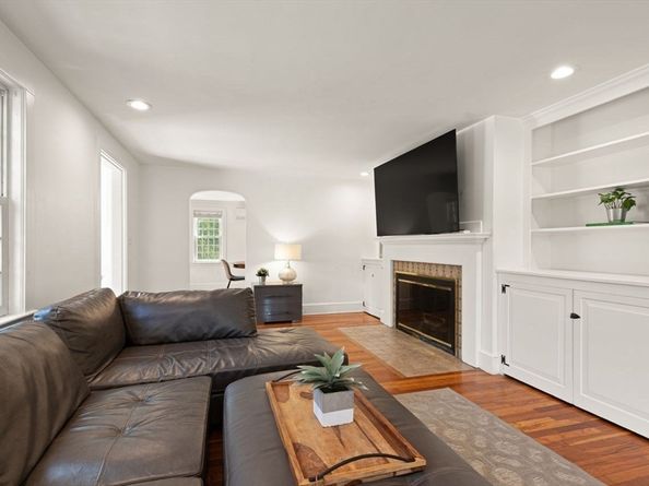 54 Depot St, Sharon MA 02067