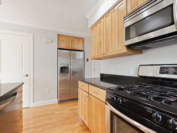 54-60 Holton St 58, Boston MA 02134