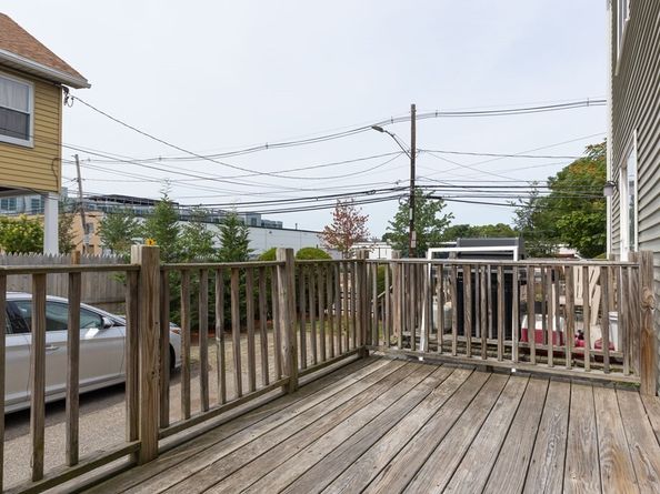 54-60 Holton St 58, Boston MA 02134
