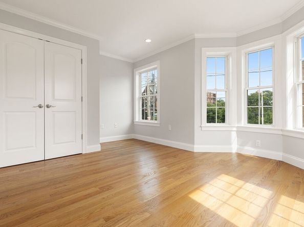 54-60 Holton St 58, Boston MA 02134