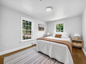 87 School St, Hanover MA 02339