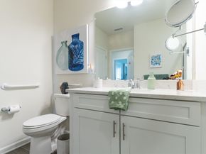 12208 Peters Farm Way 12208, Westborough MA 01581