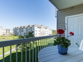 12208 Peters Farm Way 12208, Westborough MA 01581