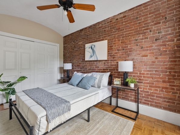 437 Marlborough Street 21, Boston MA 02115