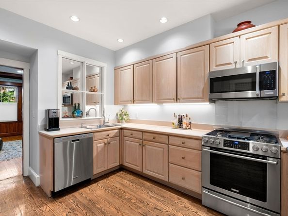 56 Marshal St. 1, Brookline MA 02446