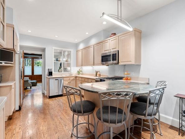 56 Marshal St. 1, Brookline MA 02446