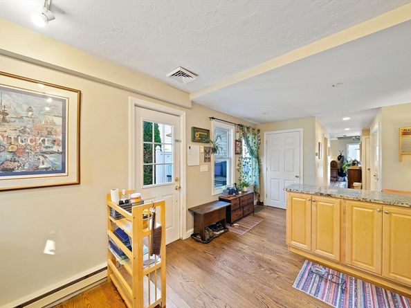 69-71 Pond St, Canton MA 02021