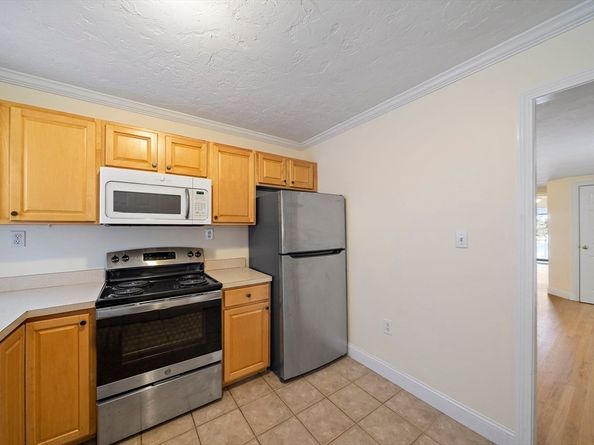 69-71 Pond St, Canton MA 02021