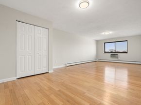 35 Glencoe Street 43, Boston MA 02134