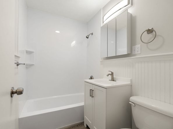 35 Glencoe Street 43, Boston MA 02134