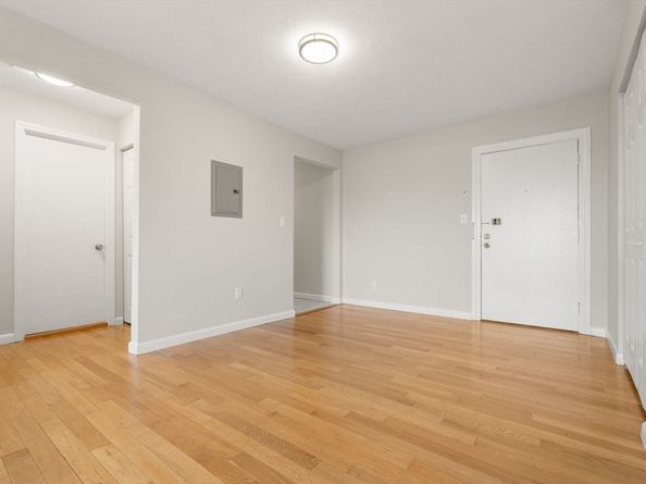 35 Glencoe Street 43, Boston MA 02134