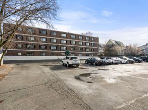 35 Glencoe Street 43, Boston MA 02134