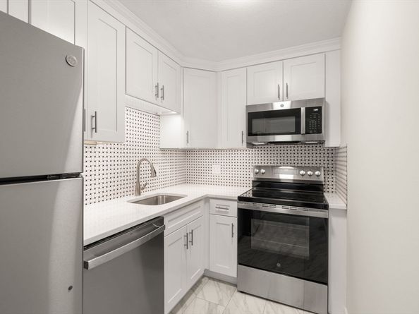 35 Glencoe Street 43, Boston MA 02134