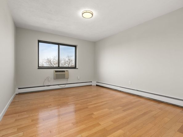 35 Glencoe Street 43, Boston MA 02134