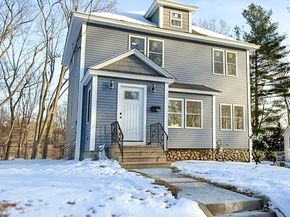 122 Copperfield Rd, Worcester MA 01602