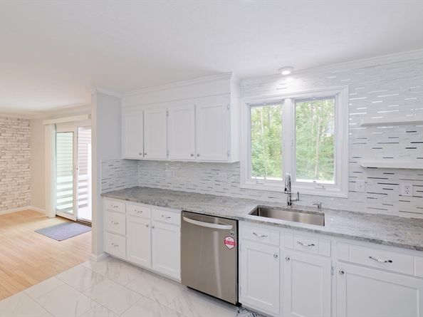 60 Spencer St 60, Millis MA 02054