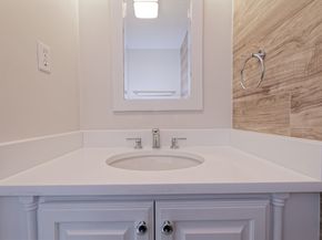 60 Spencer St 60, Millis MA 02054