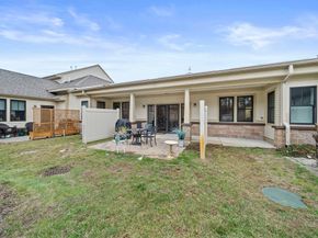 599 Washington St 14, Pembroke MA 02359