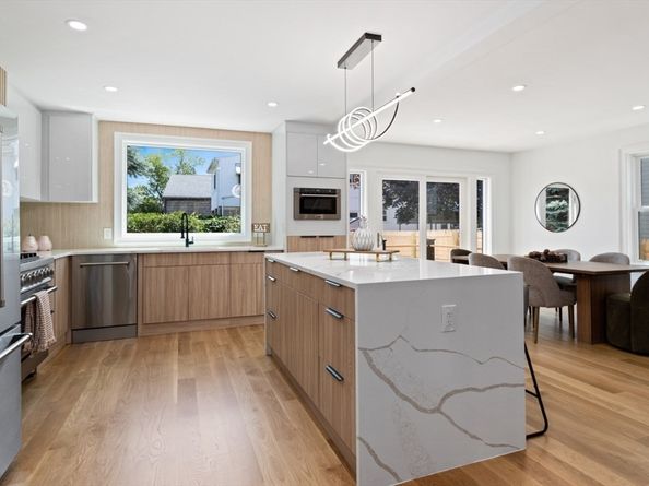 51 Edgar Ave 51, Somerville MA 02145