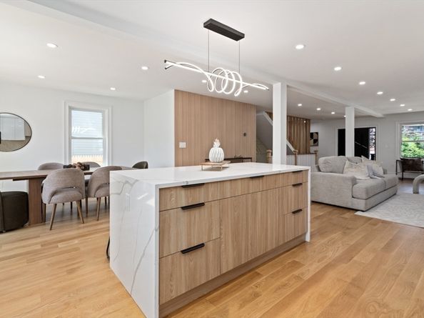 51 Edgar Ave 51, Somerville MA 02145