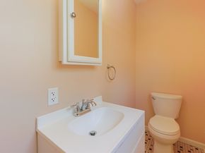 128 Salem Rd, Billerica MA 01821