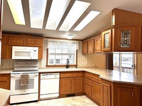 78 Earl Drive, Athol MA 01331