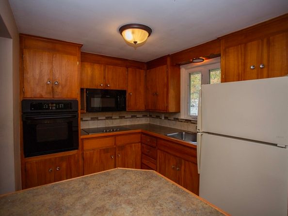 14 Sycamore Rd, Wakefield MA 01880