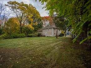 14 Sycamore Rd, Wakefield MA 01880