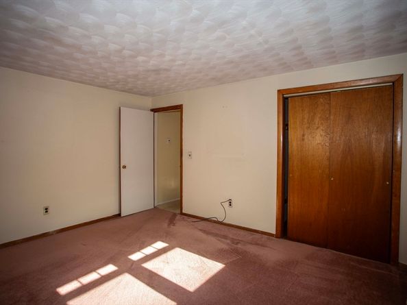 14 Sycamore Rd, Wakefield MA 01880