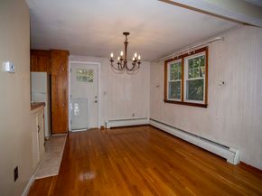 14 Sycamore Rd, Wakefield MA 01880
