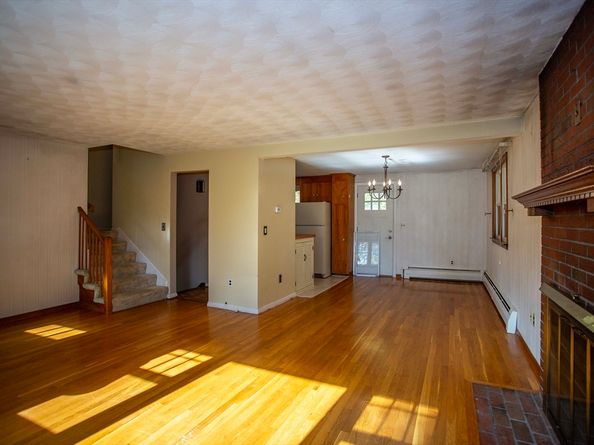 14 Sycamore Rd, Wakefield MA 01880