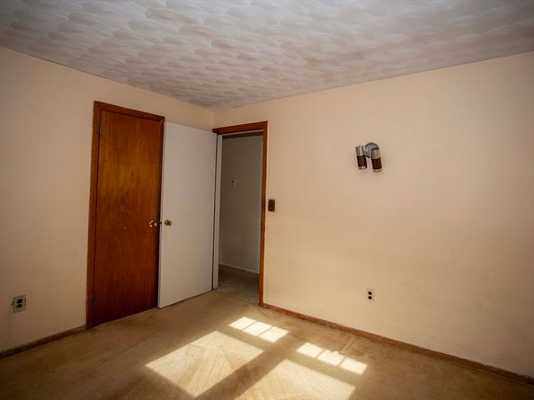 14 Sycamore Rd, Wakefield MA 01880