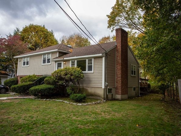 14 Sycamore Rd, Wakefield MA 01880