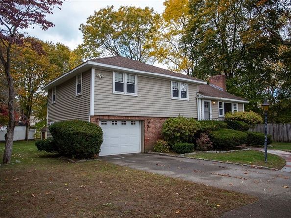 14 Sycamore Rd, Wakefield MA 01880