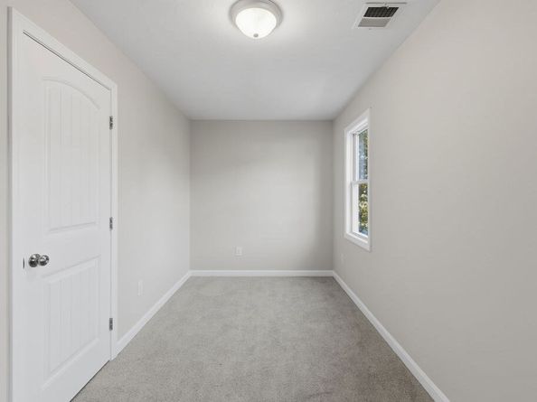 13 Parkwood Dr, Wareham MA 02571