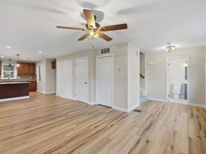 13 Parkwood Dr, Wareham MA 02571