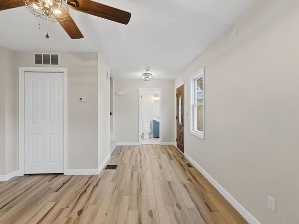 13 Parkwood Dr, Wareham MA 02571