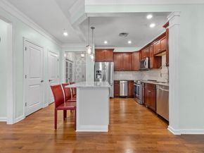 130 Trotter Rd 1211, Weymouth MA 02190