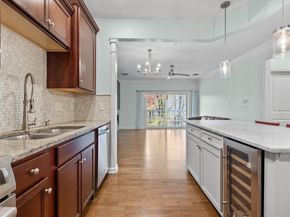 130 Trotter Rd 1211, Weymouth MA 02190