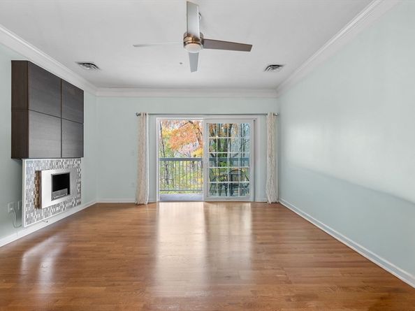 130 Trotter Rd 1211, Weymouth MA 02190