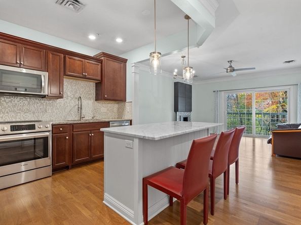 130 Trotter Rd 1211, Weymouth MA 02190