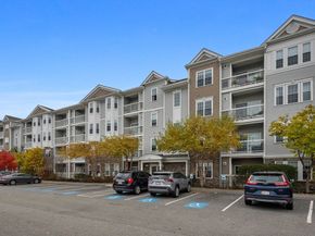 130 Trotter Rd 1211, Weymouth MA 02190