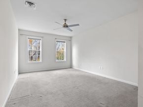 130 Trotter Rd 1211, Weymouth MA 02190