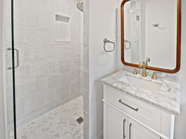 26 Berkshire Dr, Winchester MA 01890