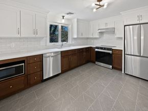 26 Berkshire Dr, Winchester MA 01890