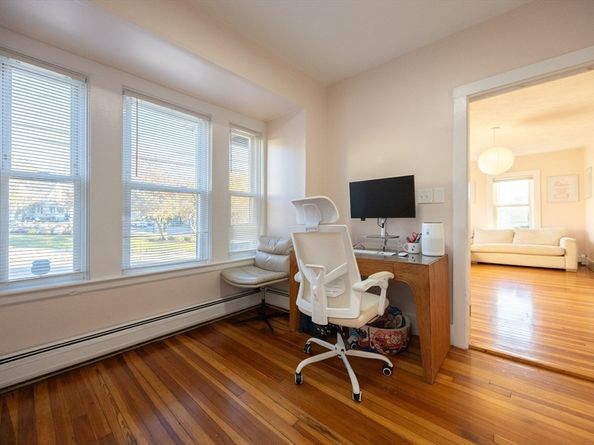 94 Crescent Ave, Revere MA 02151