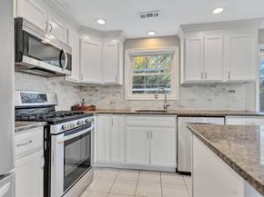 5 Fales St, Medway MA 02053