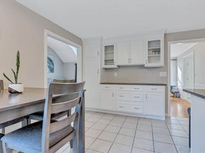 5 Fales St, Medway MA 02053