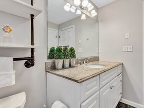 5 Fales St, Medway MA 02053