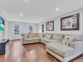 5 Fales St, Medway MA 02053